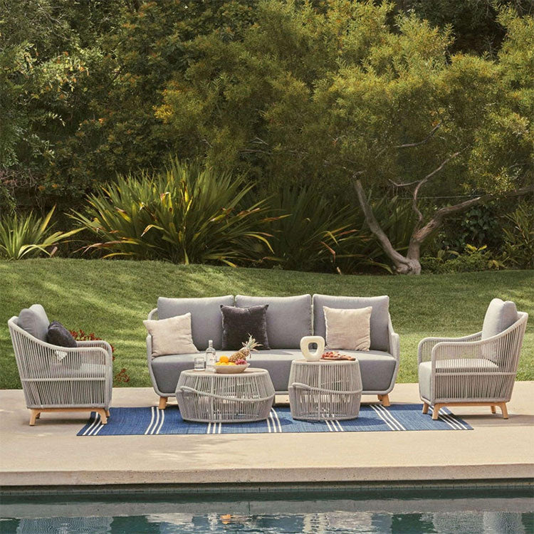 Choosing the Best Material for Outdoor Furniture