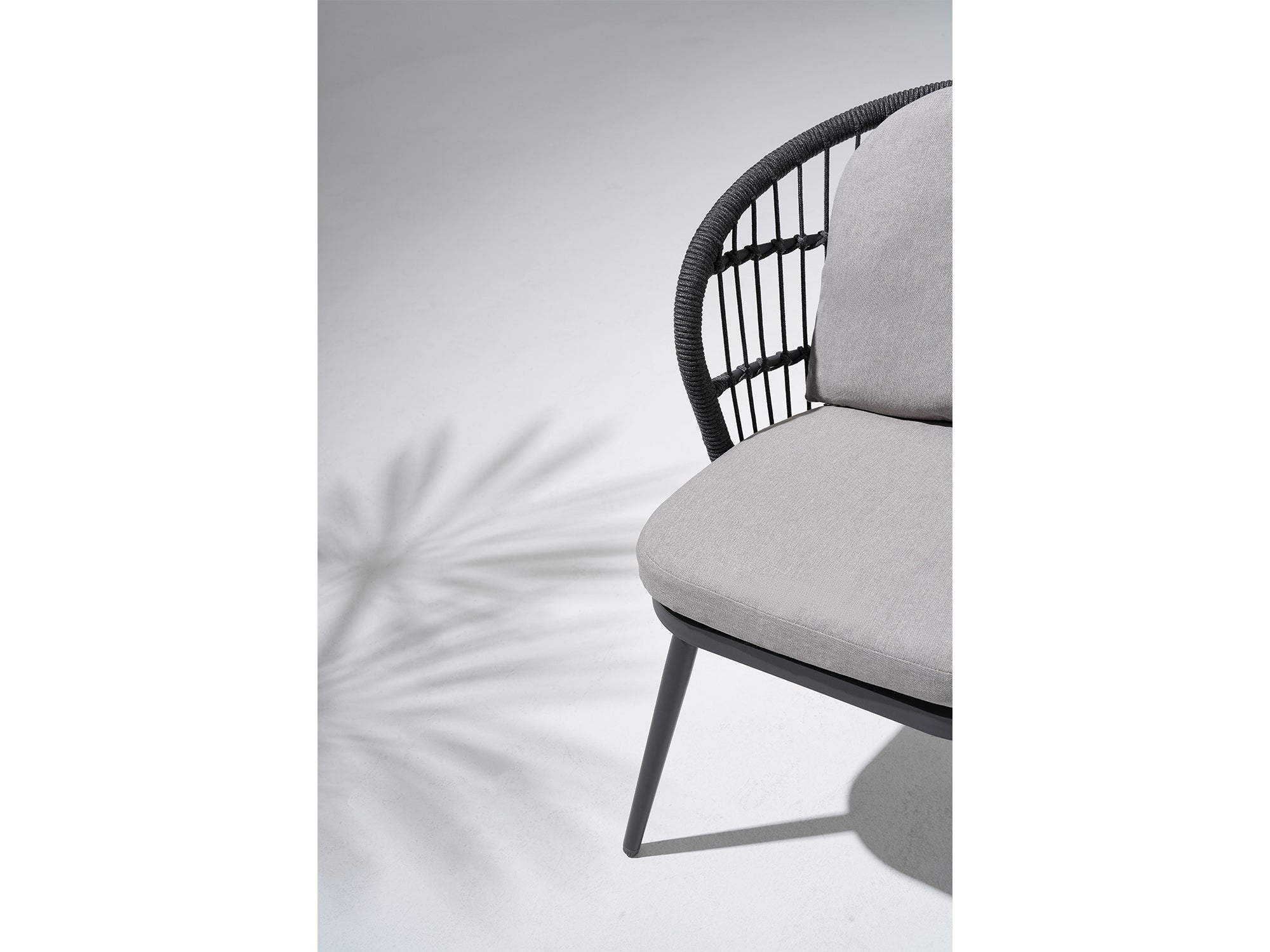 Comino Aluminum Outdoor Loveseat with Coffee Table