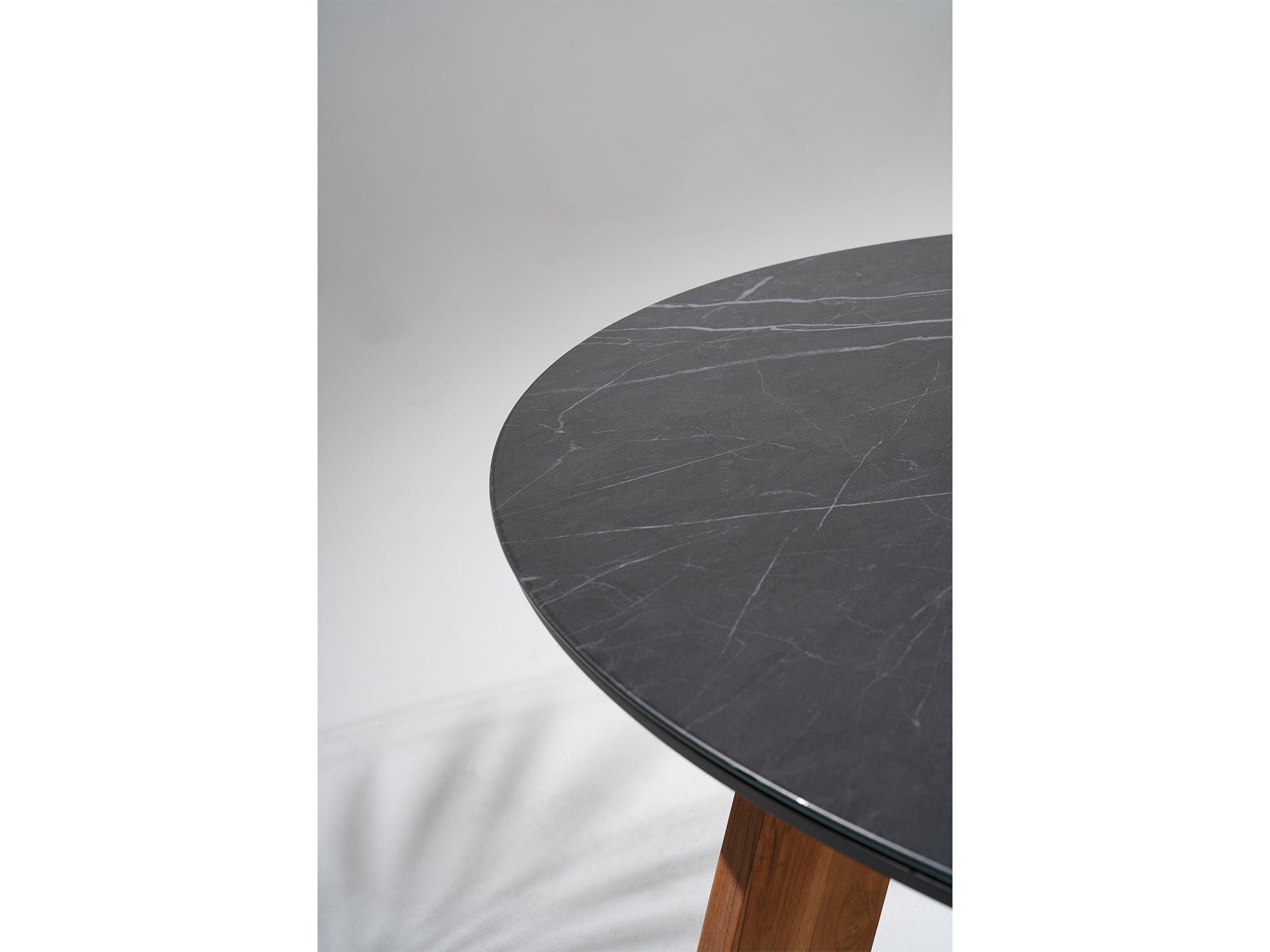 Plena Round Outdoor Dining Set For 4 People, Teak & Sintered Stone, Φ48.4''