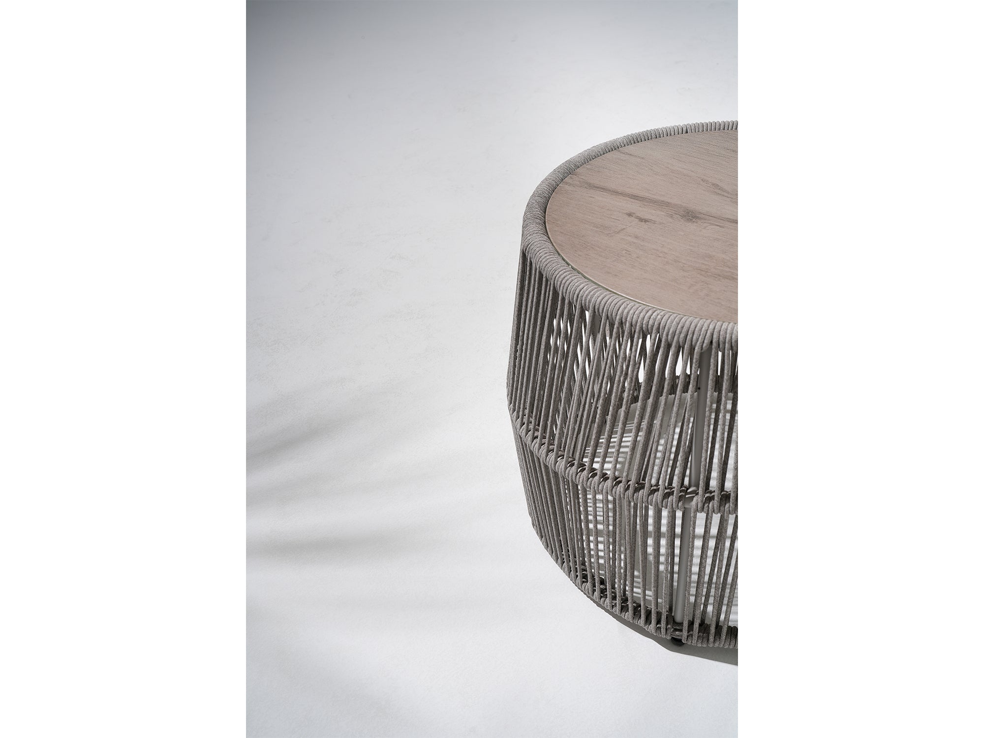 Round woven rope side table- Jardina