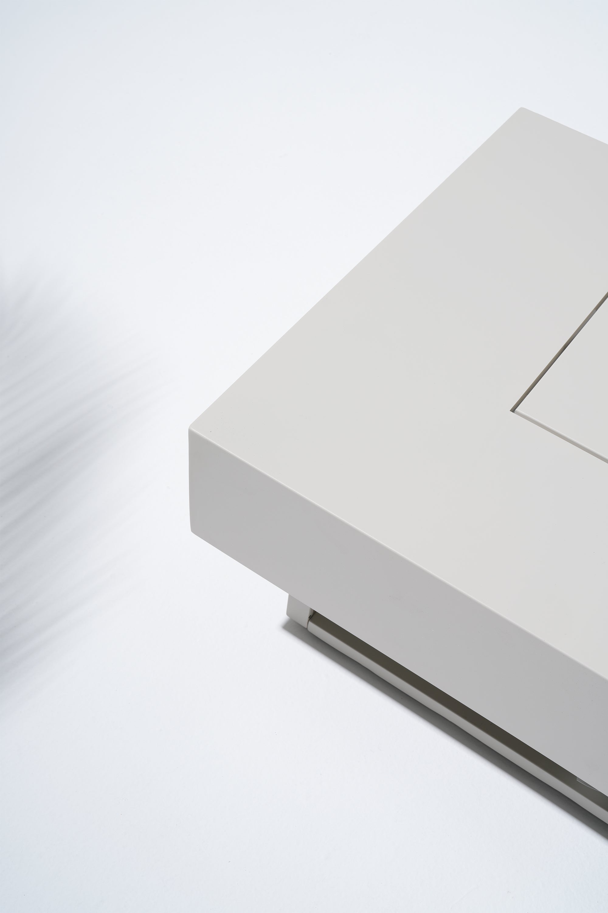 Close-up of a white fire pit #color_light beige