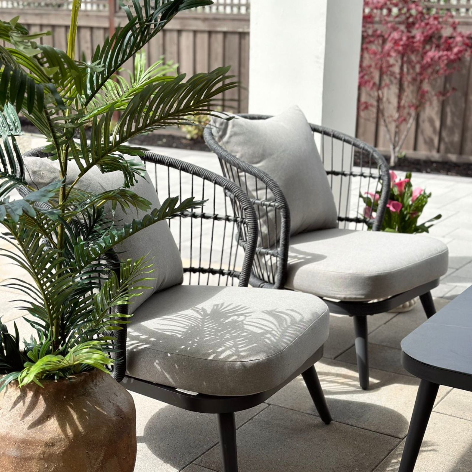 Comino Grey Aluminum Lounge Chair with Woven Rope