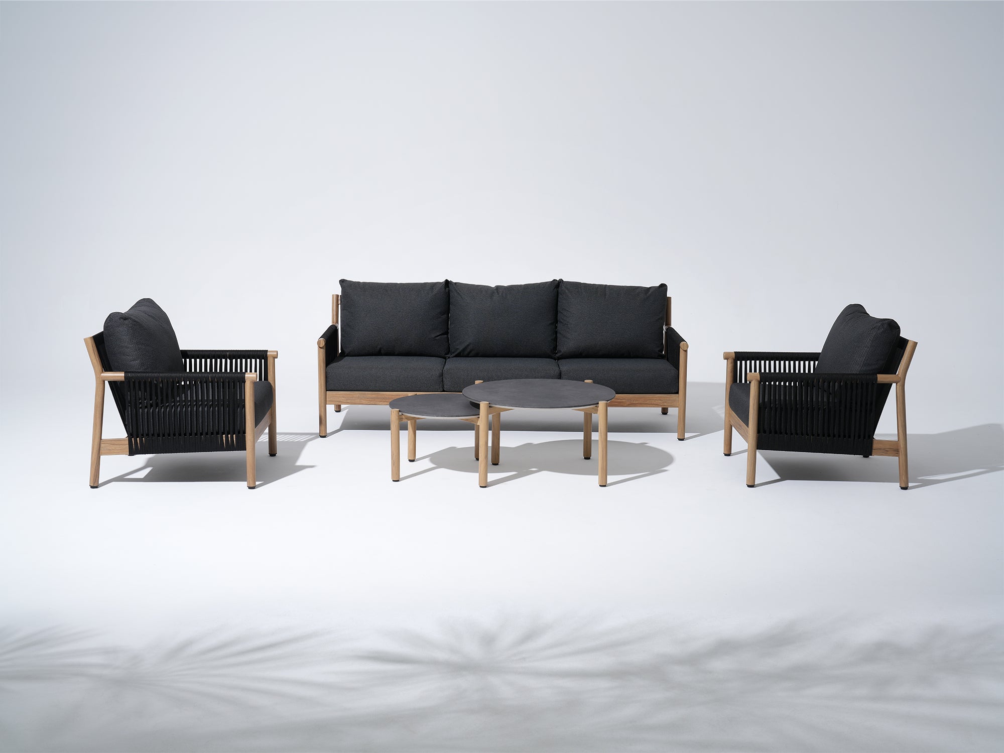 Arlo 5-Piece Aluminum Rope Outdoor Seating Set, Wood-Look, Black Cushions, Mixed Tables
