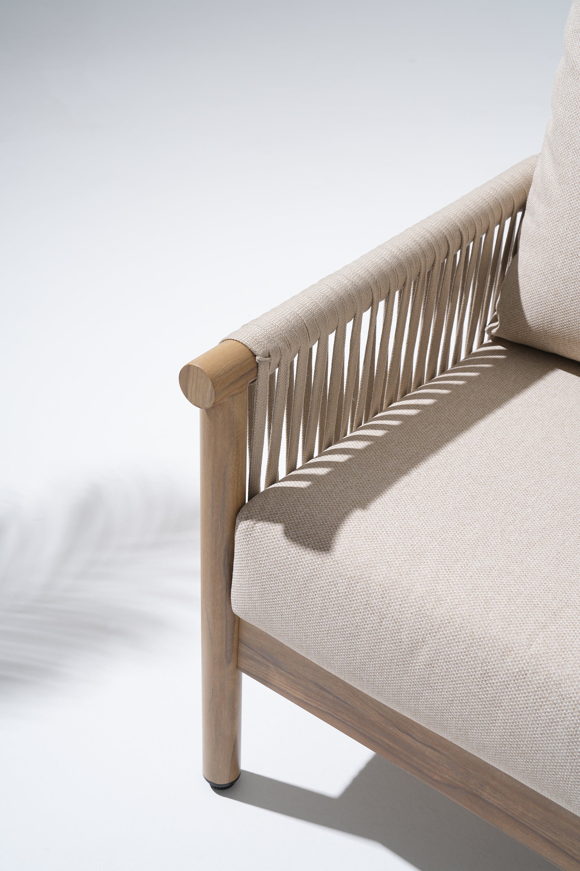 Arlo 3-Seat Aluminum Outdoor Sofa with Rope Design, Wood-Look, Light Beige