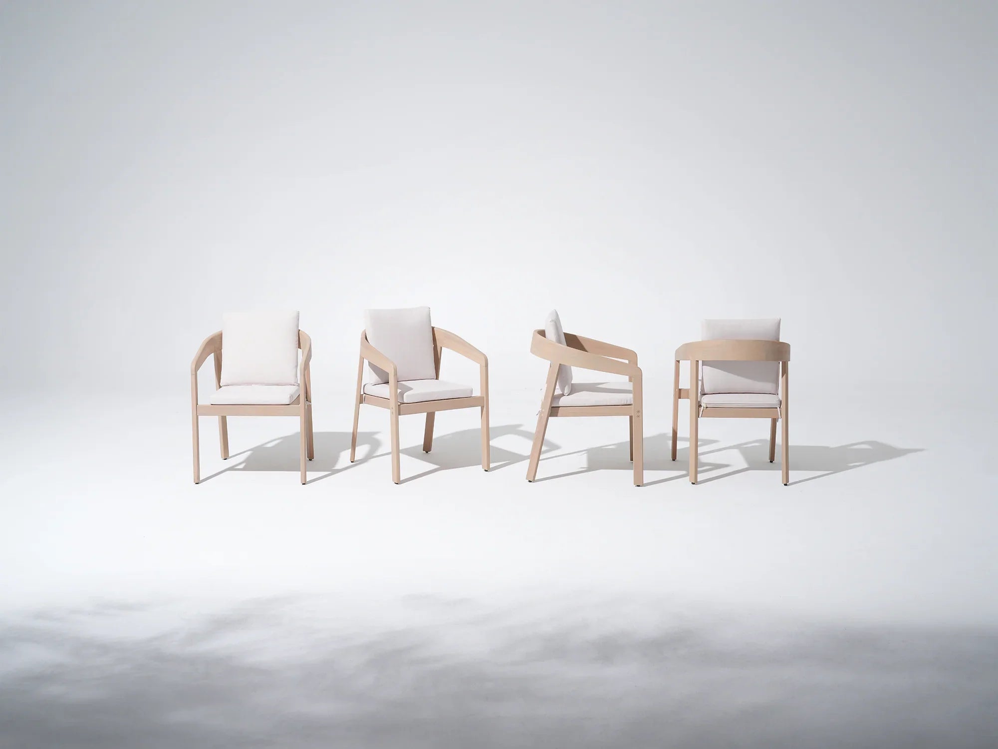 Eucalyptus Wood Outdoor Dining Chairs With Curved Backrest, White Cushions, 4 chairs - Jardina Premium Modern Outdoor Dining Furniture