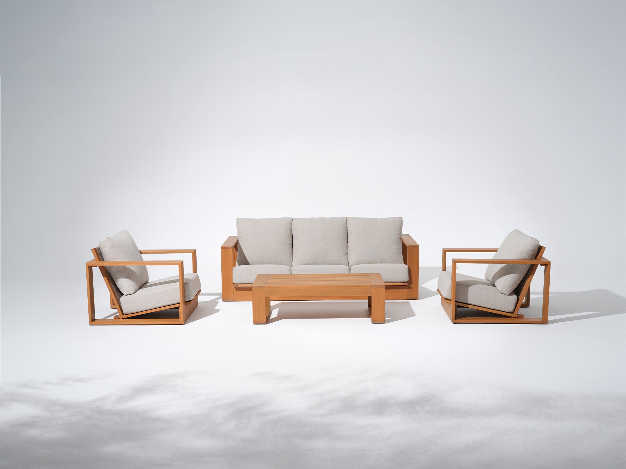 Drift 5-seat Modern outdoor furniture set with Eucalyptus wooden frames and beige cushions - Jardina Modern Premium Outdoor Patio Furniture Set