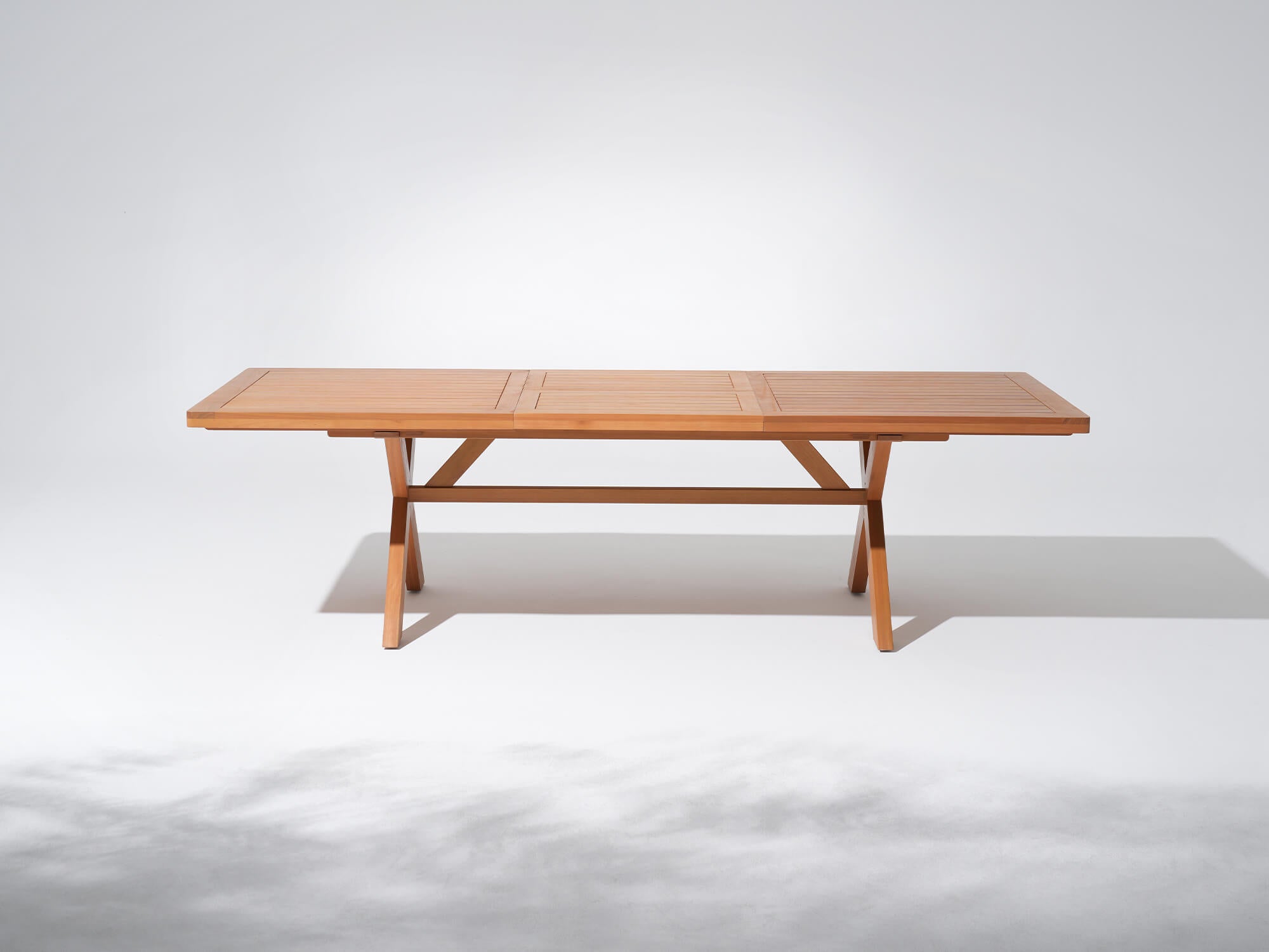 Extandable eucalyptus Wooden dining table with X-shaped legs,expand - Jardina’s Modern Premium Outdoor Furniture