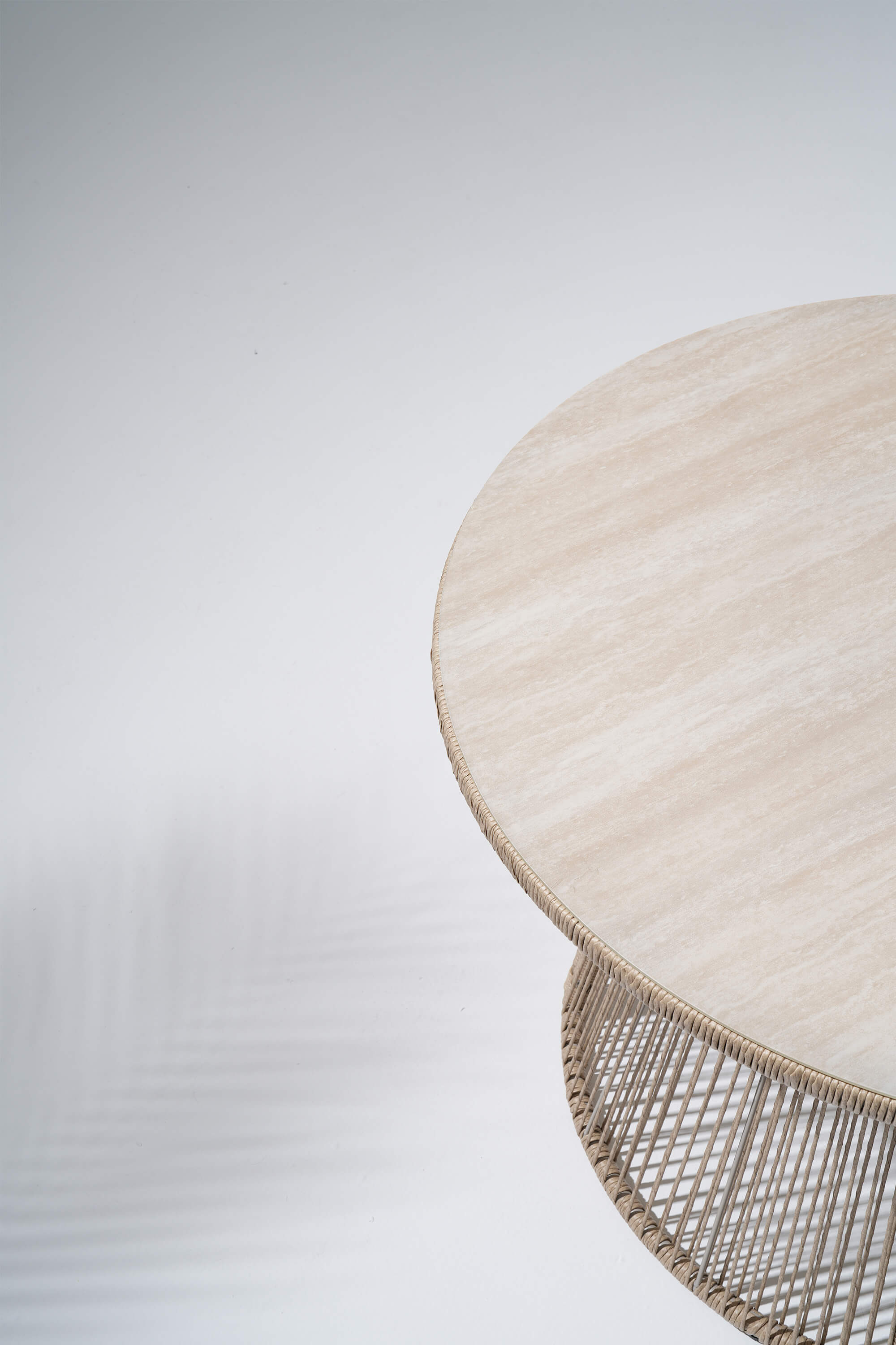 Irati Rope Outdoor Dining Set with 43'' Round Table