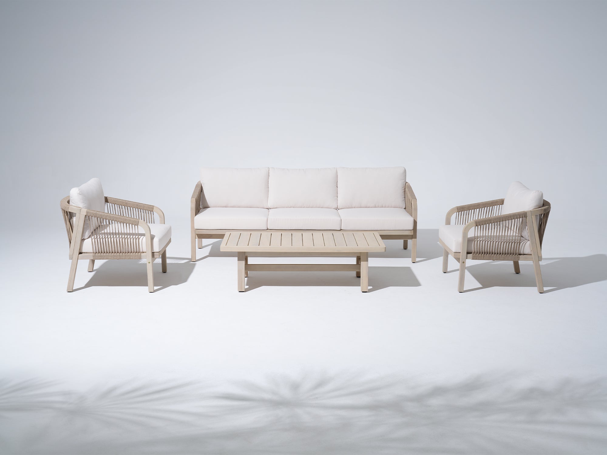 Thalea 5-Seater Smooth Wooden Outdoor Conversation Set, Rope Patio Furniture with Cream Cushions