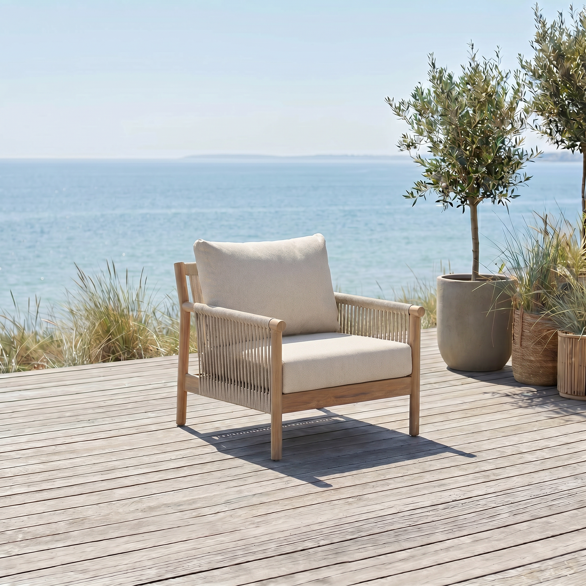 Arlo Aluminum Outdoor Lounge Chair with Rope Design, Wood-Look, Light Beige Cushions