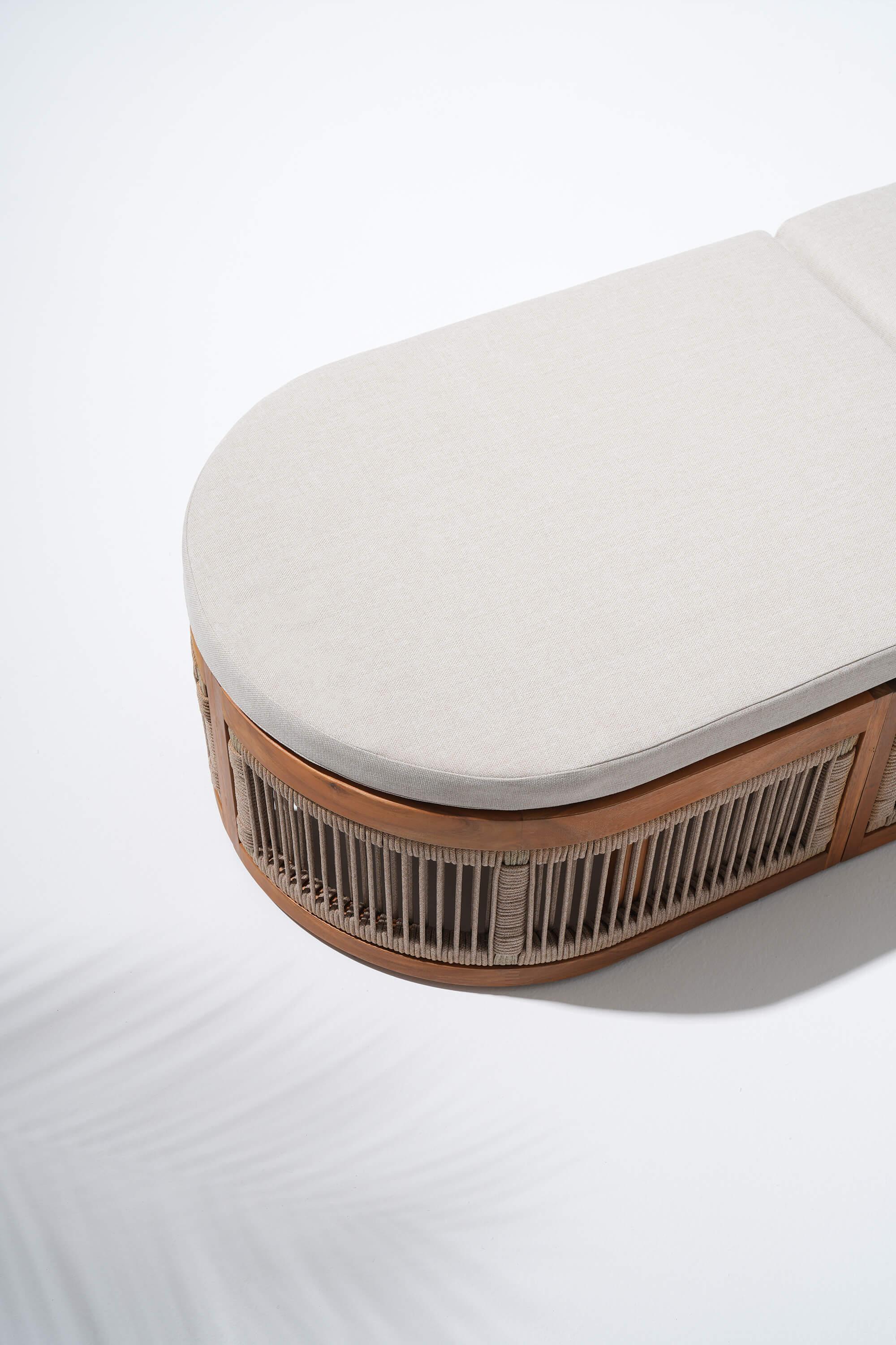 Oval-shaped cushion with acacia wooden frame