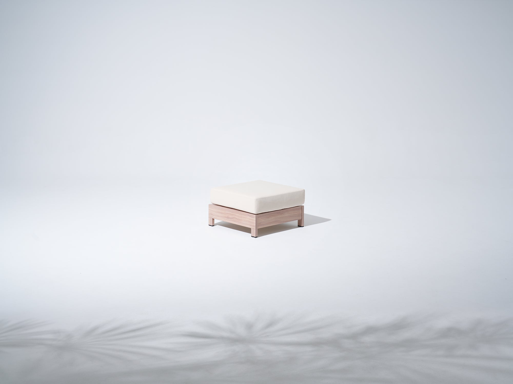 Irati Modern Aluminum Ottoman with Creamy White Cushions, Heat Transfer Printing, Wood Look
