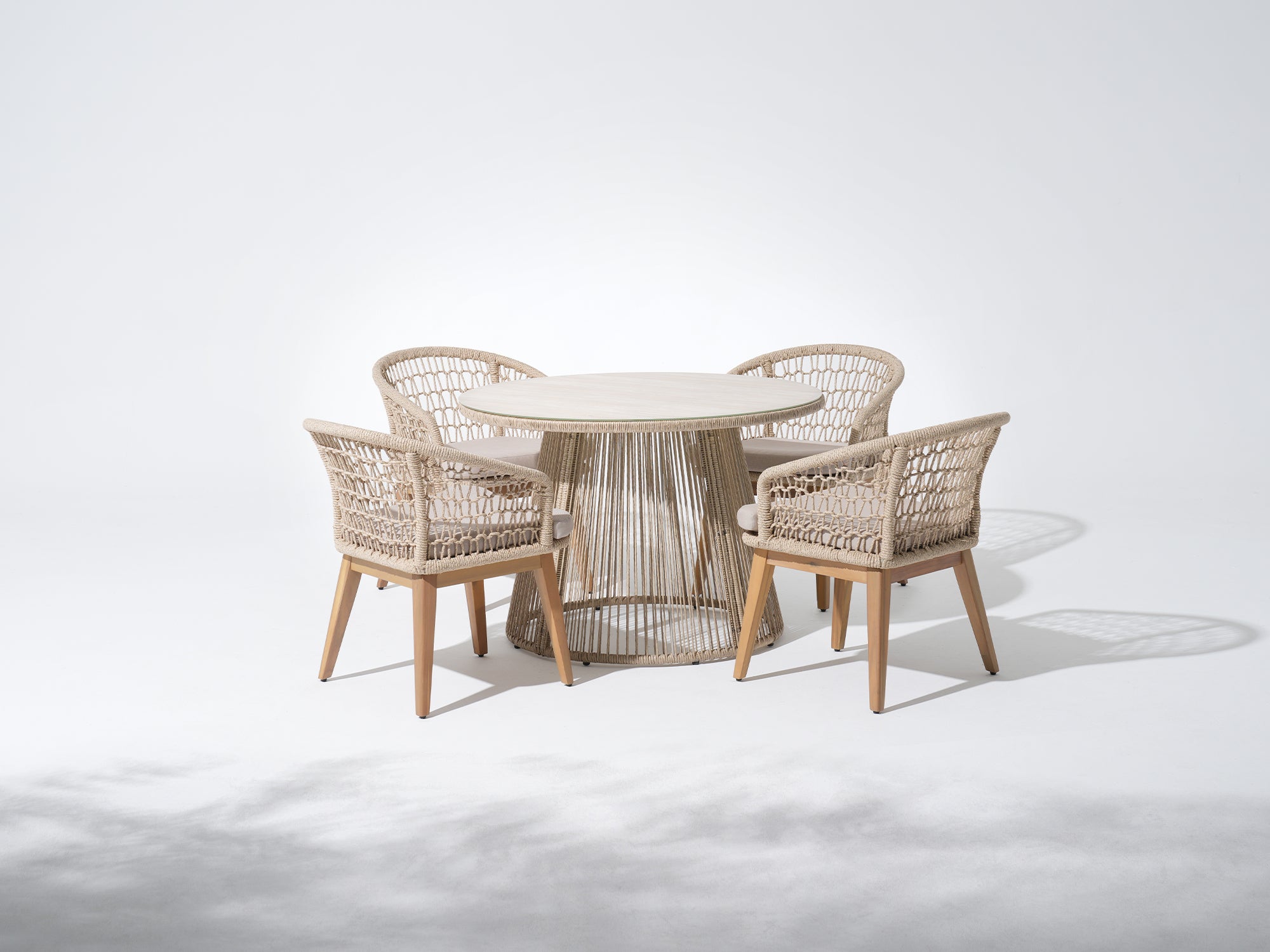 Noto Round acacia Wooden Patio Dining Set with for 4 People, Nylon Honeycomb Chairs - Jardina Premium Modern Outdoor Dining Furniture