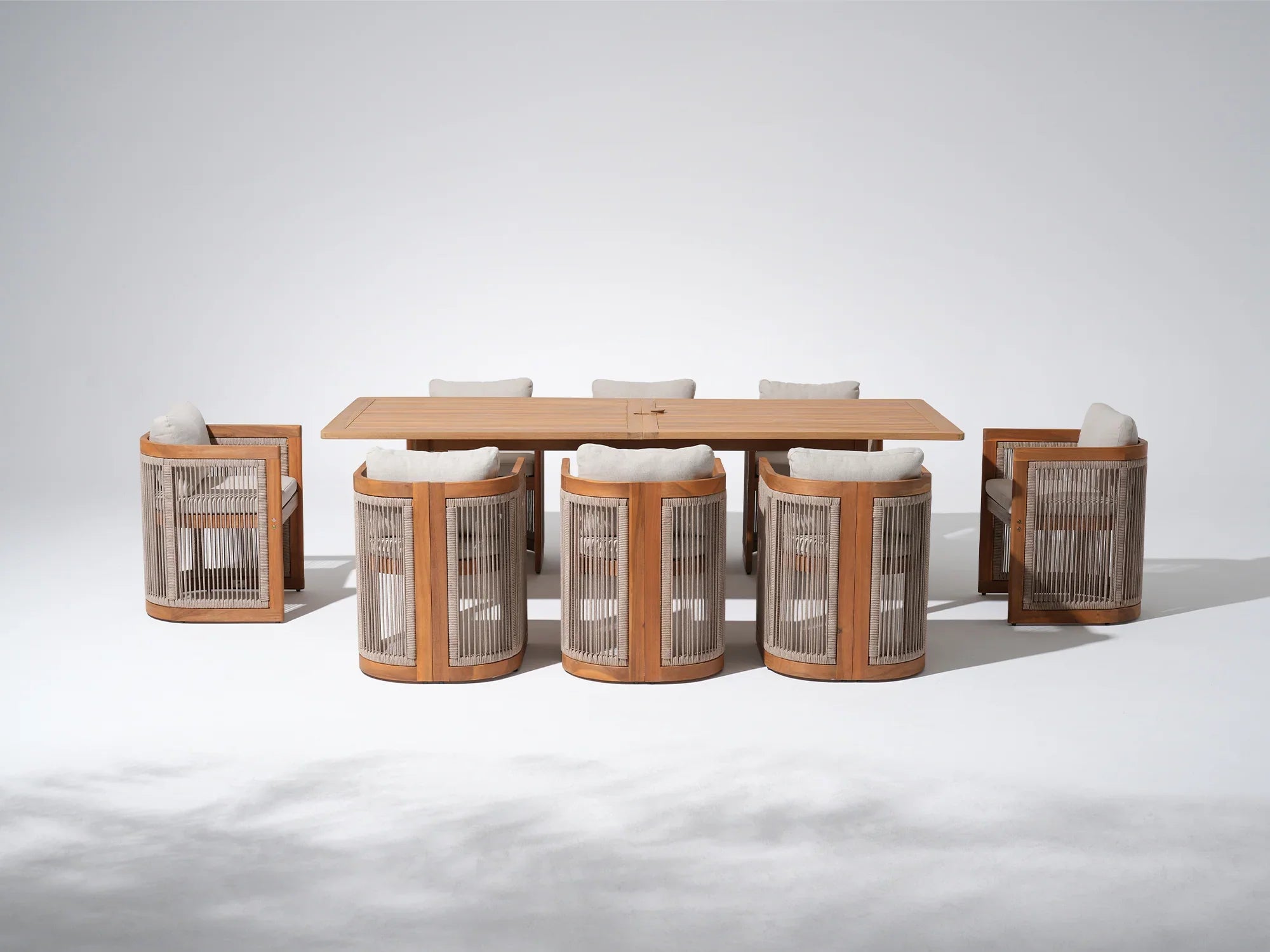 Mori Outdoor Wood & Rope Dining Set with Umbrella Hole for 8 People, 90.6" Round Edge & U-Leg - Jardina Modern Outdoor Pario Furniture