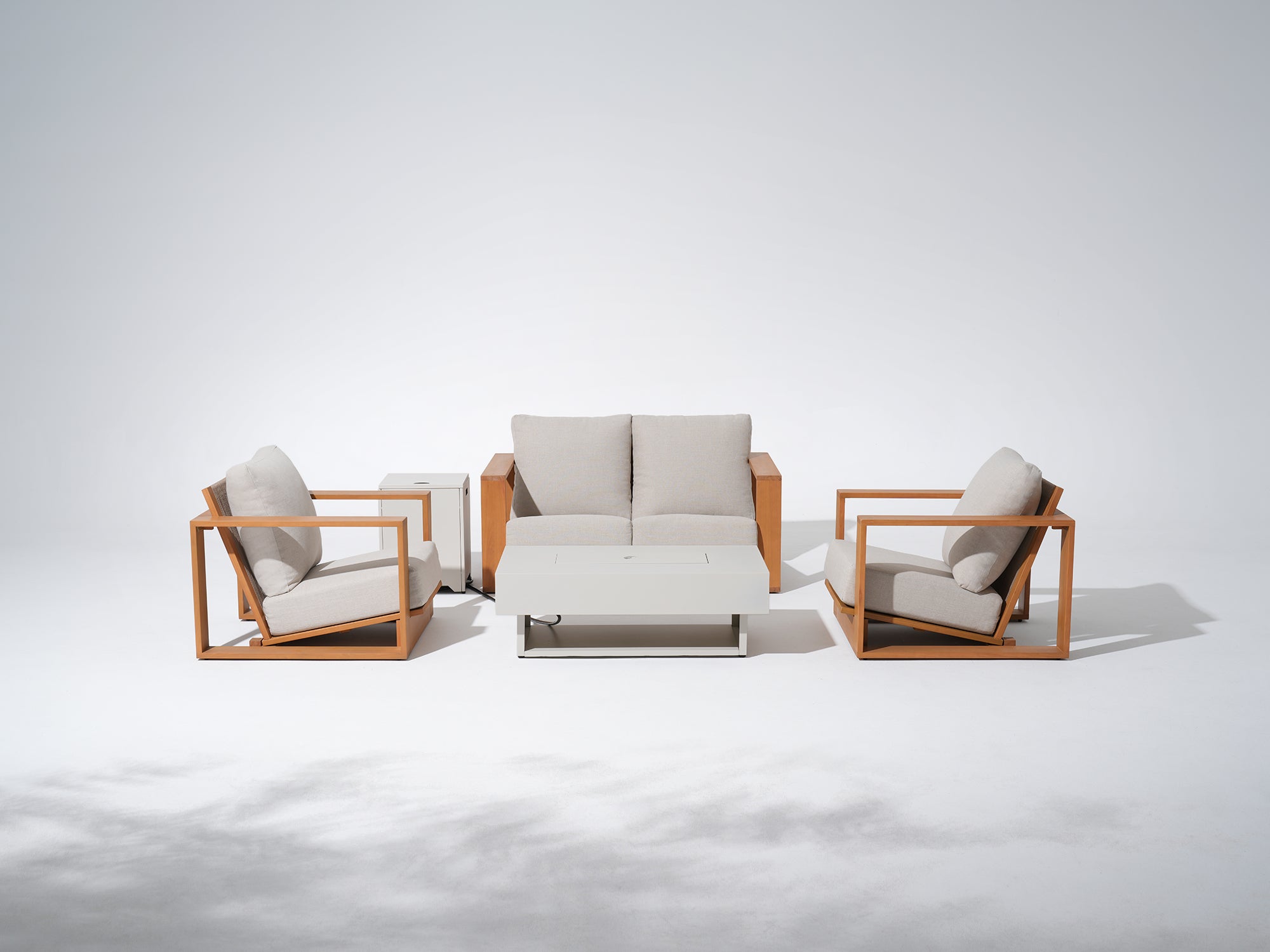 Drift 4 Seats Eucalyptus Wooden Outdoor Furniture Set with Fire Pit, Angled seat, Rope Backrest