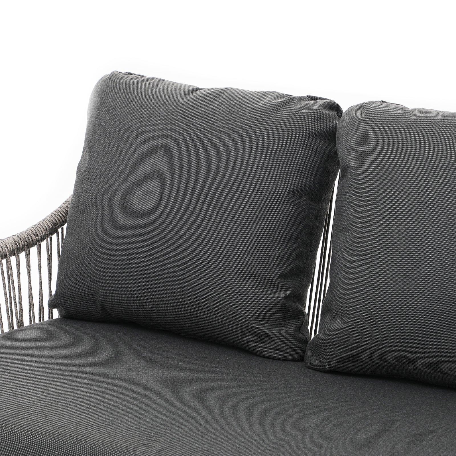 Hallerbos black outdoor rattan loveseat sofa with steel frame, grey cushion, cushion detail - Jardina Furniture#Color_Grey