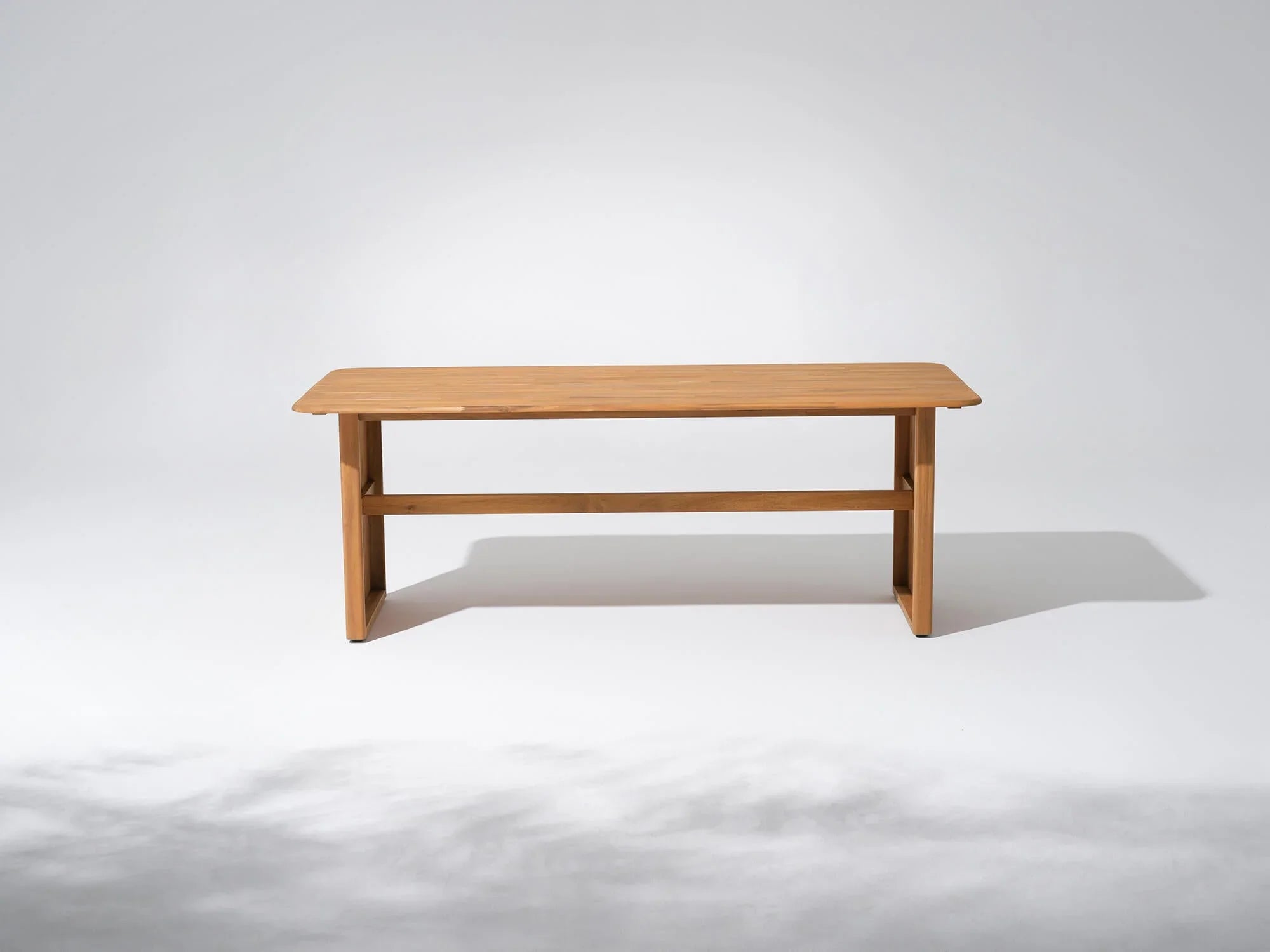 Rectangular Outdoor Dining Tables - Jardina modern Outdoor Patio Furniture