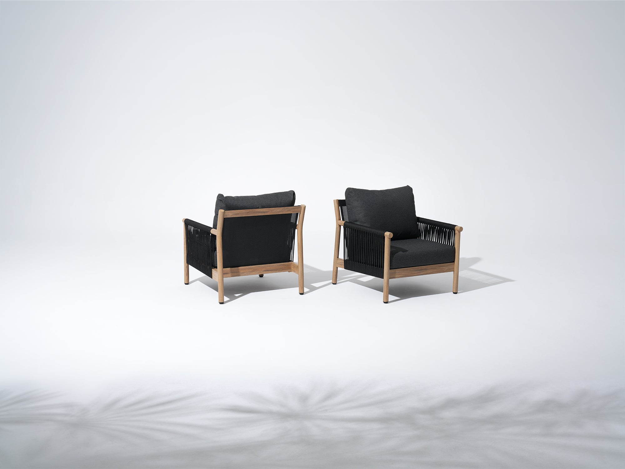 Arlo Aluminum Outdoor Lounge Chair with Rope Design, Wood-Look, Black Cushions