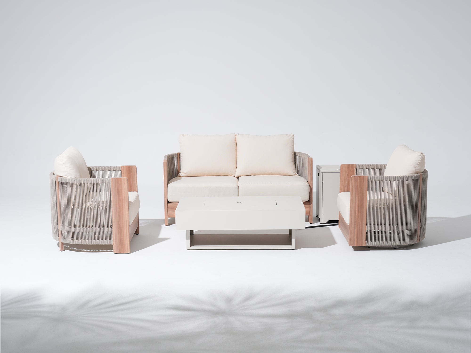 Irati Rope Rattan Design Outdoor Seating Set with Fire Pit