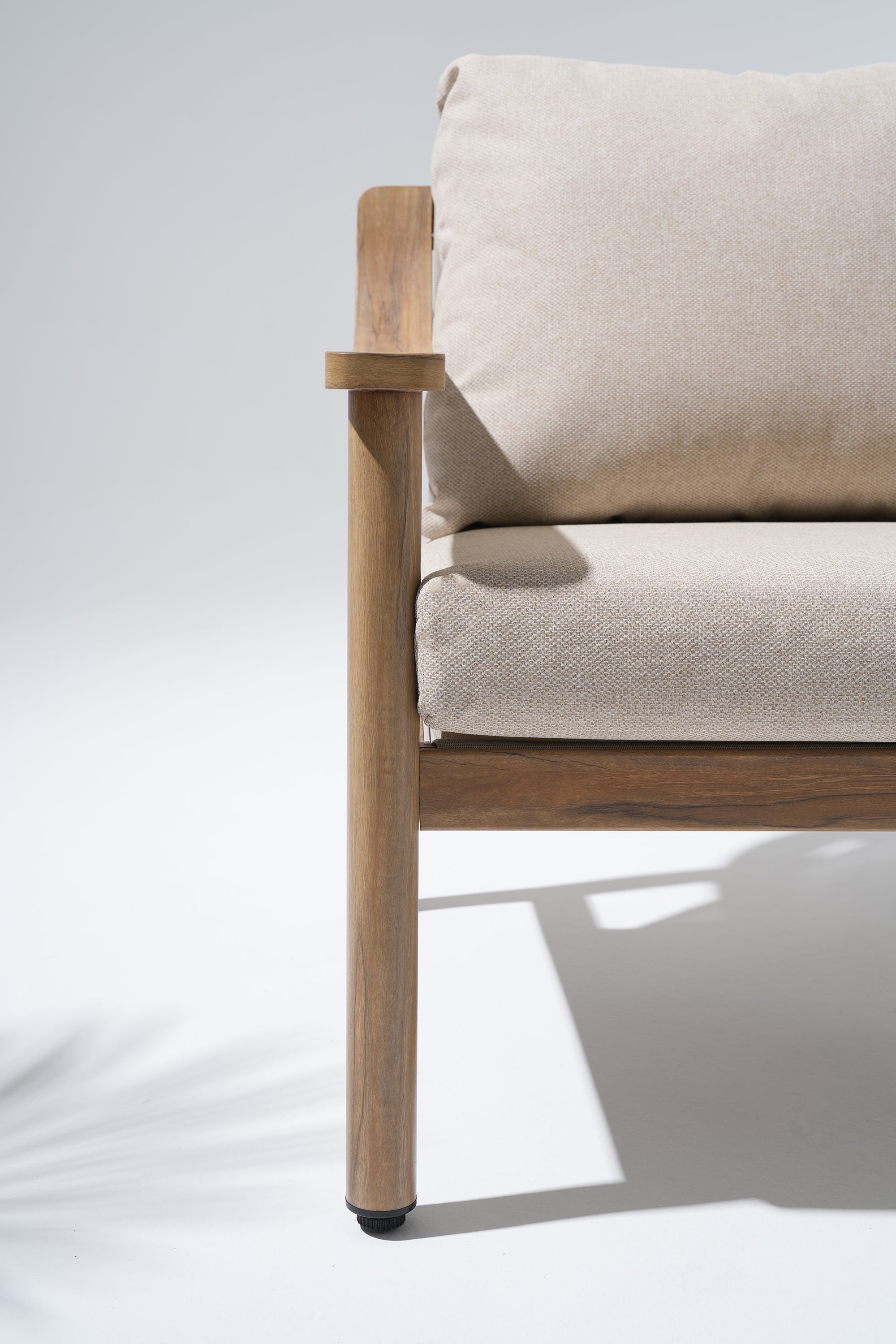 Arlo Textilene Mesh Light Beige Outdoor Seating Set, Wood-Look, Aluminum Frame