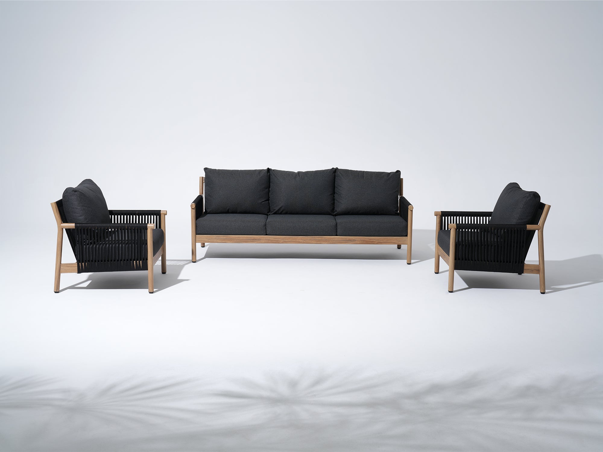 Arlo 5-Piece Aluminum Rope Outdoor Seating Set, Wood-Look, Black Cushions, Mixed Tables