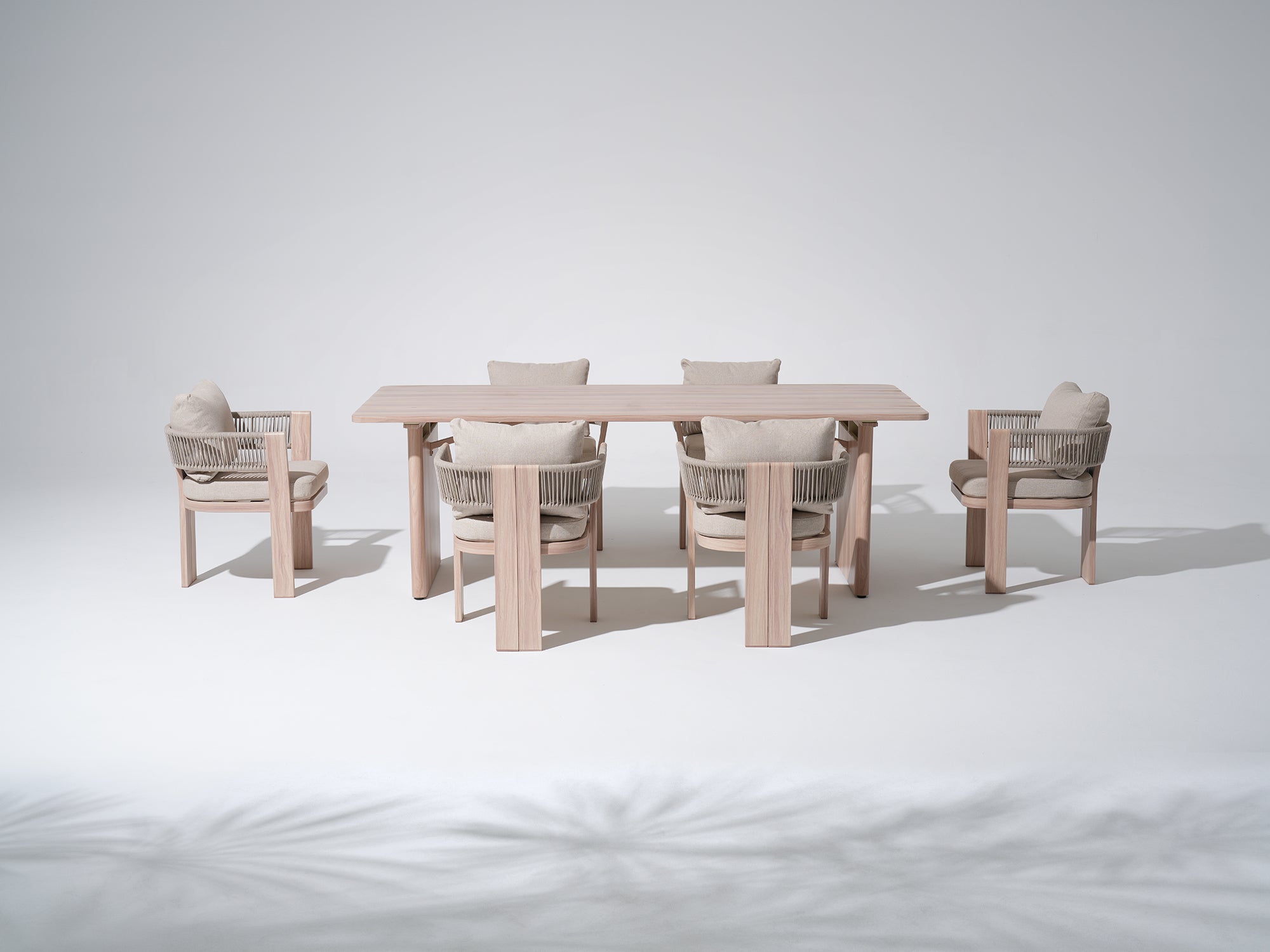 Bosa Aluminum Outdoor Dining Set for 6-8 Seats, Light Beige&  Rope Design, 86.6" Table