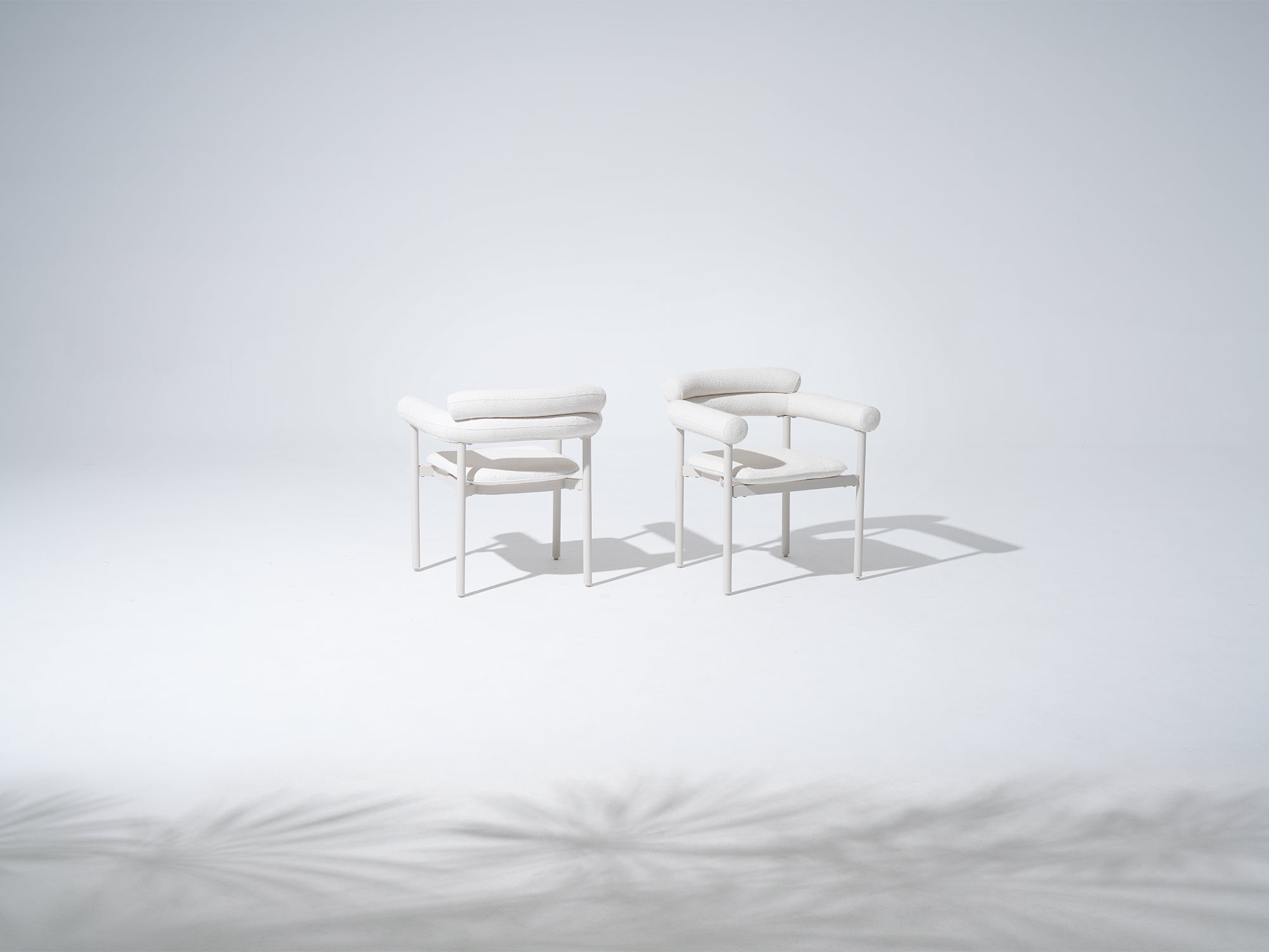 Cassis Aluminum Outdoor Dining Chair, Textured White Cushon Set of 2/4/6