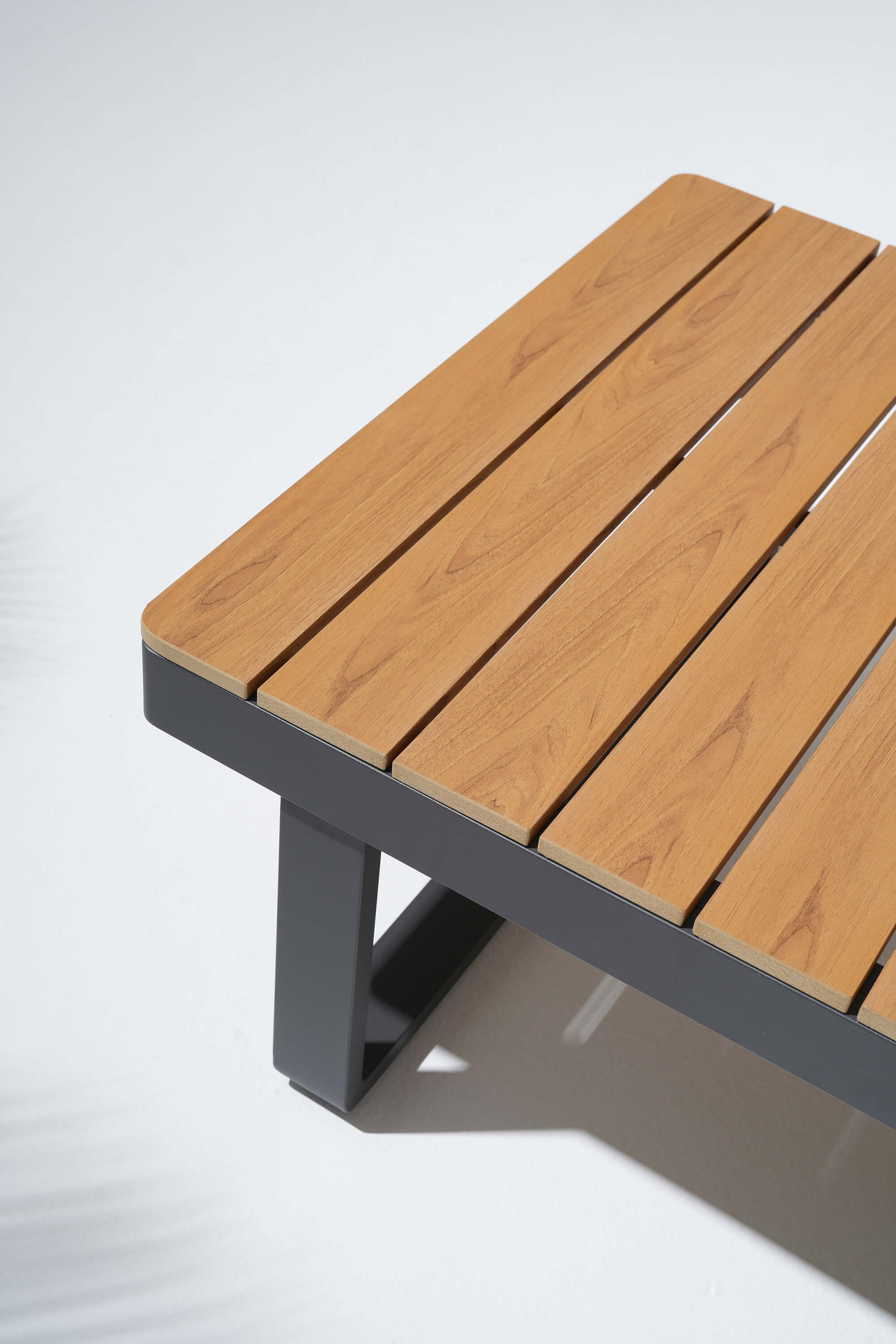 Addison outdoor sectional coffee table woodtop detail