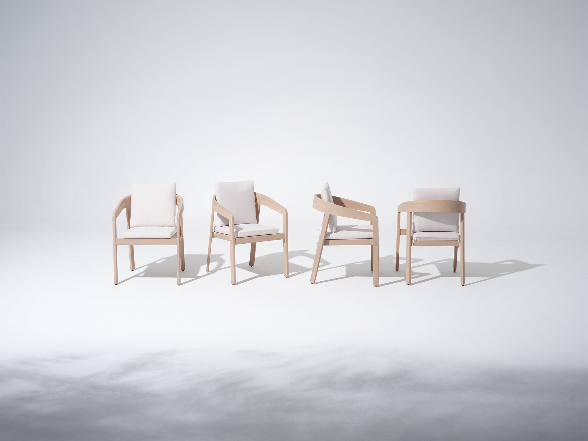 Drift Eucalyptus Wood Outdoor Dining Chairs With Curved Backrest, White Cushions, Set of 2/4/6