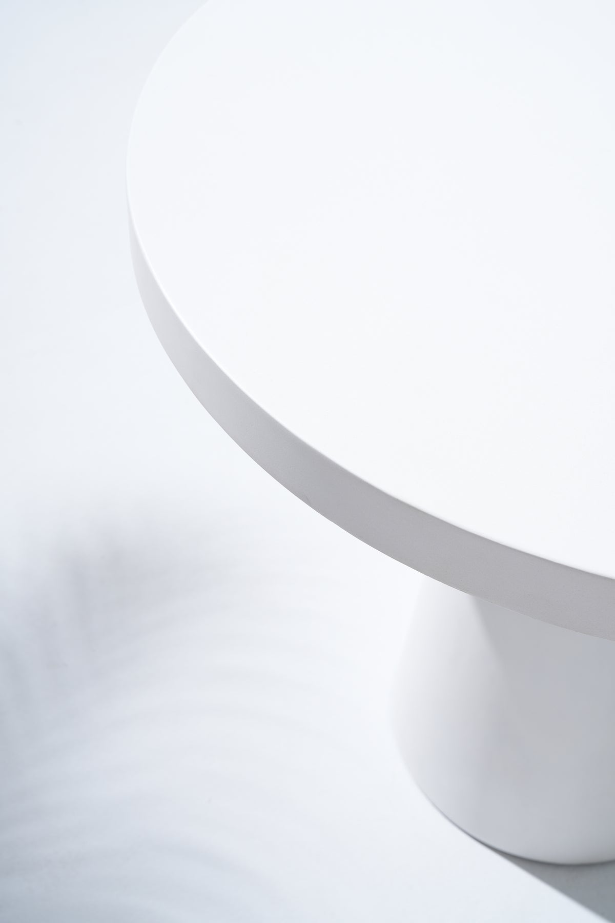Matera Outdoor Round Concrete Dining Table, Textured Travertine Finish & Smooth Pure White, 32"