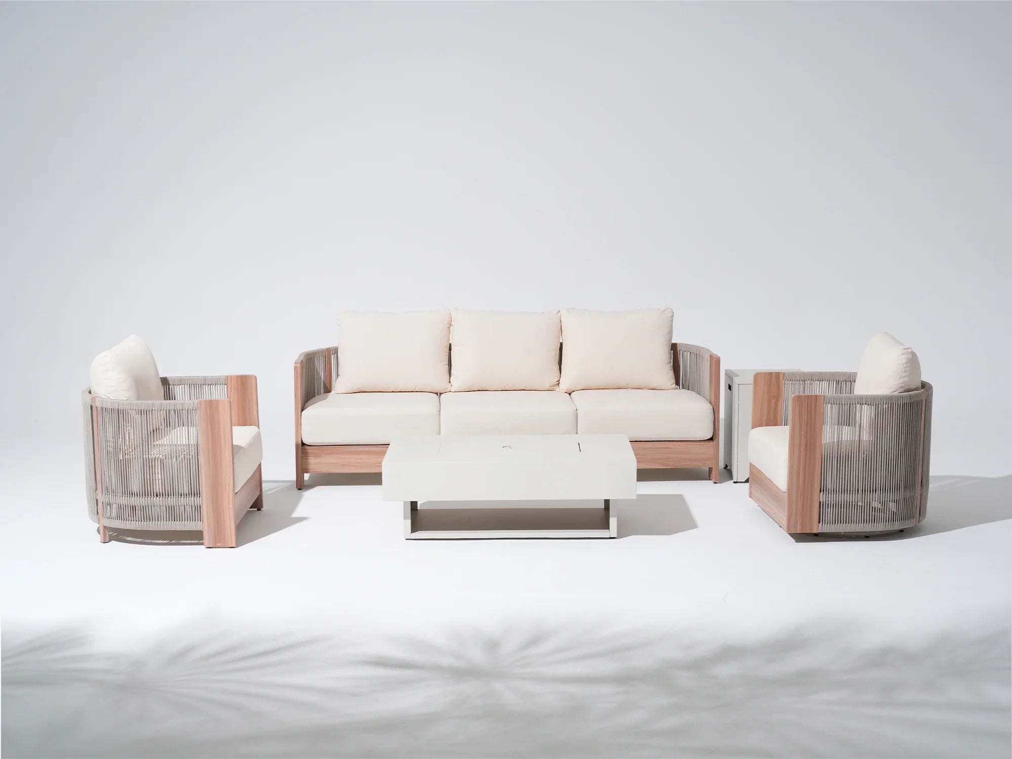 Irati Rope Rattan Design Outdoor Seating Set with Fire Pit