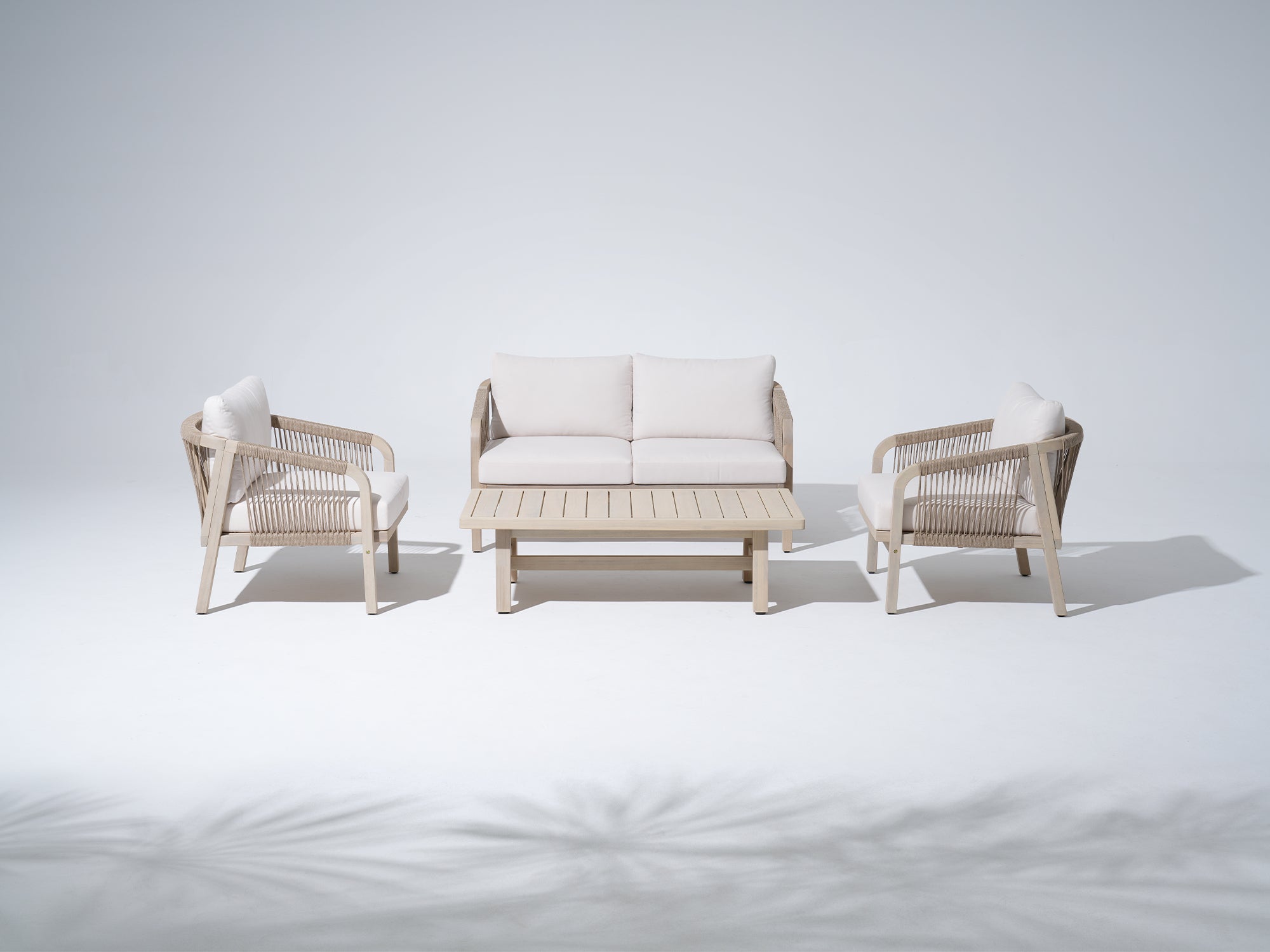 Thalea 4-Piece Wooden Outdoor Conversation Set, Rope Patio Furniture with Cream Cushions