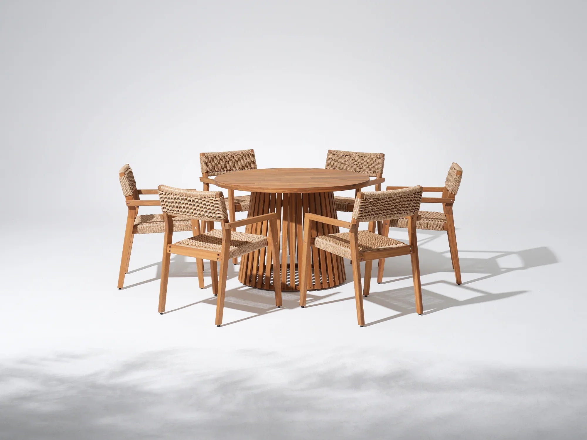 round acacia Wooden outdoor dining set for 6 with wicker design chairs - Jardina Premium Modern Outdoor Dining Furniture